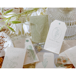 お花 タグ エンボス 鈴蘭 薄緑 30枚 上品 アート紙 植物 ボタニカル メモ
