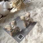 matt silver flower