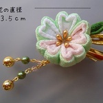 浅緑色 桜一輪の2wayクリップピン髪飾り（つまみ細工）