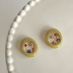 𝕜𝕦*𝕞𝕠𝕞𝕠𖦥⚘𖡡秋のピスタチオ 小ぶり レジン フラワー ピアス