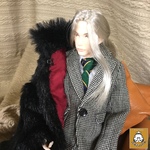【 六分の一男子図鑑サイズ 】フェイクファーのコート・黒　29cm　ナインサイズ