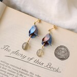 ヴィンテージ の ブルー チューリップ と 天然石 の ピアス イヤリング