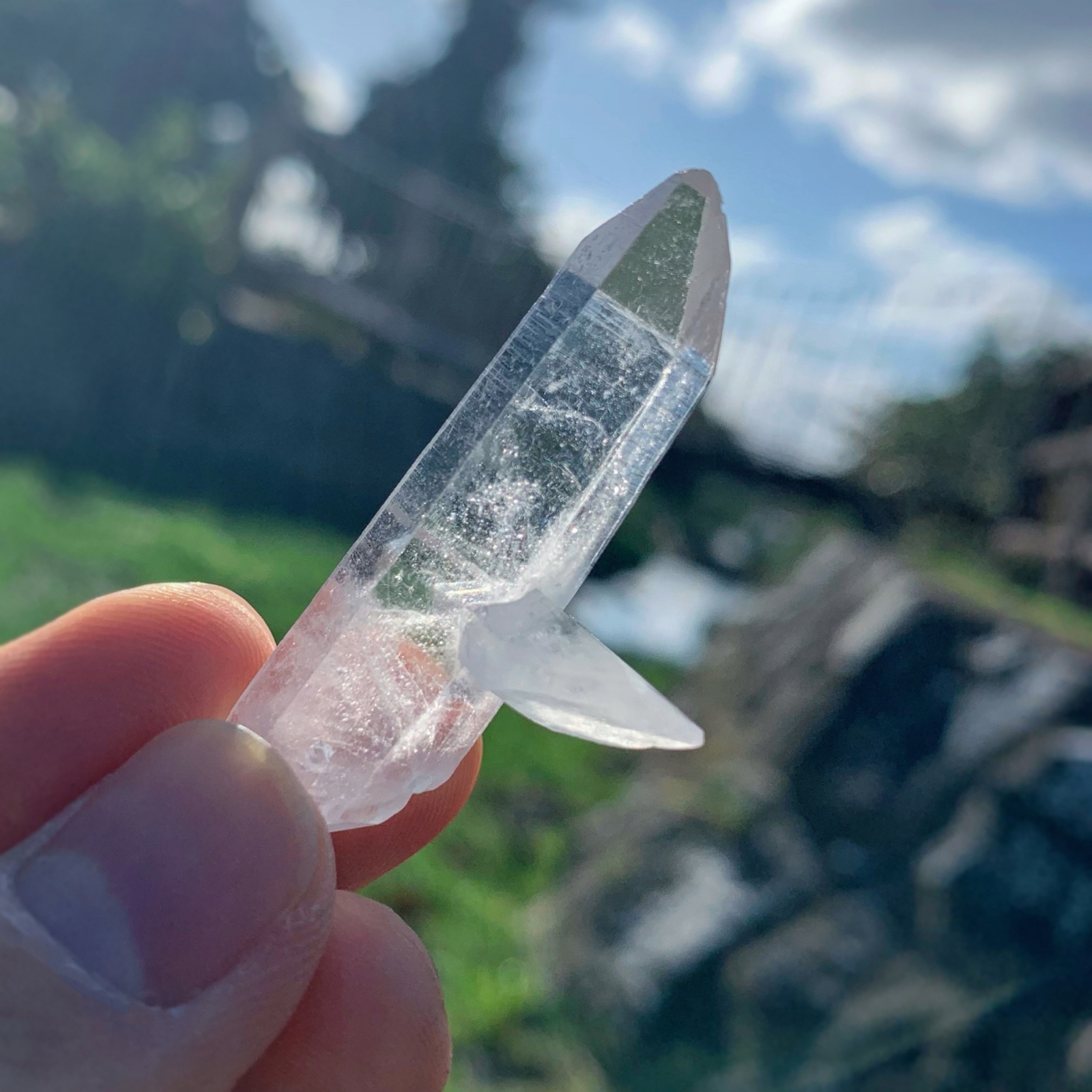レムリアンシード　六角柱 レムリアンシード 水晶 六角柱 ポイント 一部面残し 研磨磨き 40