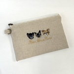 saooo17様オーダー品☆犬の手刺繍のマスクケース