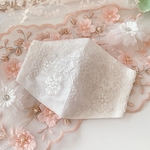 ❇️オーガンジーレースマスク×リネン　ナチュラル　刺繍（ホワイト）結婚式　卒業式　入学式　＋オプションサイズ変更　不織布　ポケット　可能