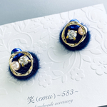 No.480  ワンコイン  ふわふわネイビーカボション＆ブルー＆ピンク＆クリアビジュー×ゴールドリングピアス／イヤリング  1000円以上送料無料！