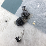 【再販2】【片耳用】シルバー系 紙薔薇が咲きほこる　イヤーカフ　左耳