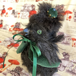 カラスのぬいぐるみ　緑