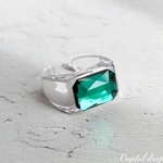 《SALE》金属アレルギー対応・超大粒 高品質クリスタル リング・エメラルドグリーン｜大ぶりリング レジン アクリル 樹脂 スワロフスキー 80年代