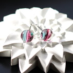wave クリスマスカラー　一粒ガラスのスタッドピアス / イヤリング　サージカルステンレス / 樹脂ピアス