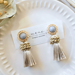 《 ブルー グレー × ライト ゴールド  》糸　タッセル　アンティーク　ピアス　＊　 ゴールド　2way 結婚式　ウェディング　お呼ばれ　プレゼント　プチギフト　クリスマス　ギフト　大ぶり　お洒落