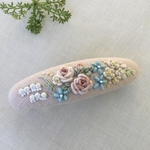 刺繍バレッタ９×2.５ 淡いブーケ