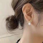 ✨❂高品質　小振り　リボン×パールピアス❂