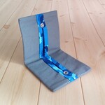 メンズ　ブルーのカモフラージュ　パタンと折りたたみ携帯ティッシュケース　ボックスティッシュから詰替え　ラッピング対応　二つ折り　男女兼用　グレー帆布　　m-462