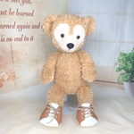 明るい茶色と白の靴　ダッフィー Sサイズ