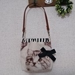 ハンドメイド＊リアルネコ柄＊バネ口ポーチ＊小物入れ