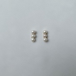 淡水パール3粒ピアス・樹脂ピアス・イヤリング