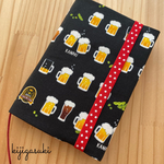文庫サイズ　ビールで乾杯のブックカバー