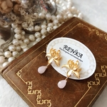 蓮の花とローズクォーツの小ぶりピアス【ピンク･天然石･ゴールド･華奢･上品･10月誕生石】｛RPG-523｝