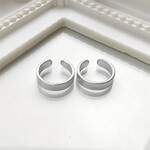 【再販】〈痛くない〉シルバーフラットリングイヤリング・イヤーカフ・フェイクピアス・イヤークリップpt.2〈両端を曲げないタイプ〉(両耳用)(手で調節可能)〈直径約12㎜、幅約3㎜〉管理No.1902