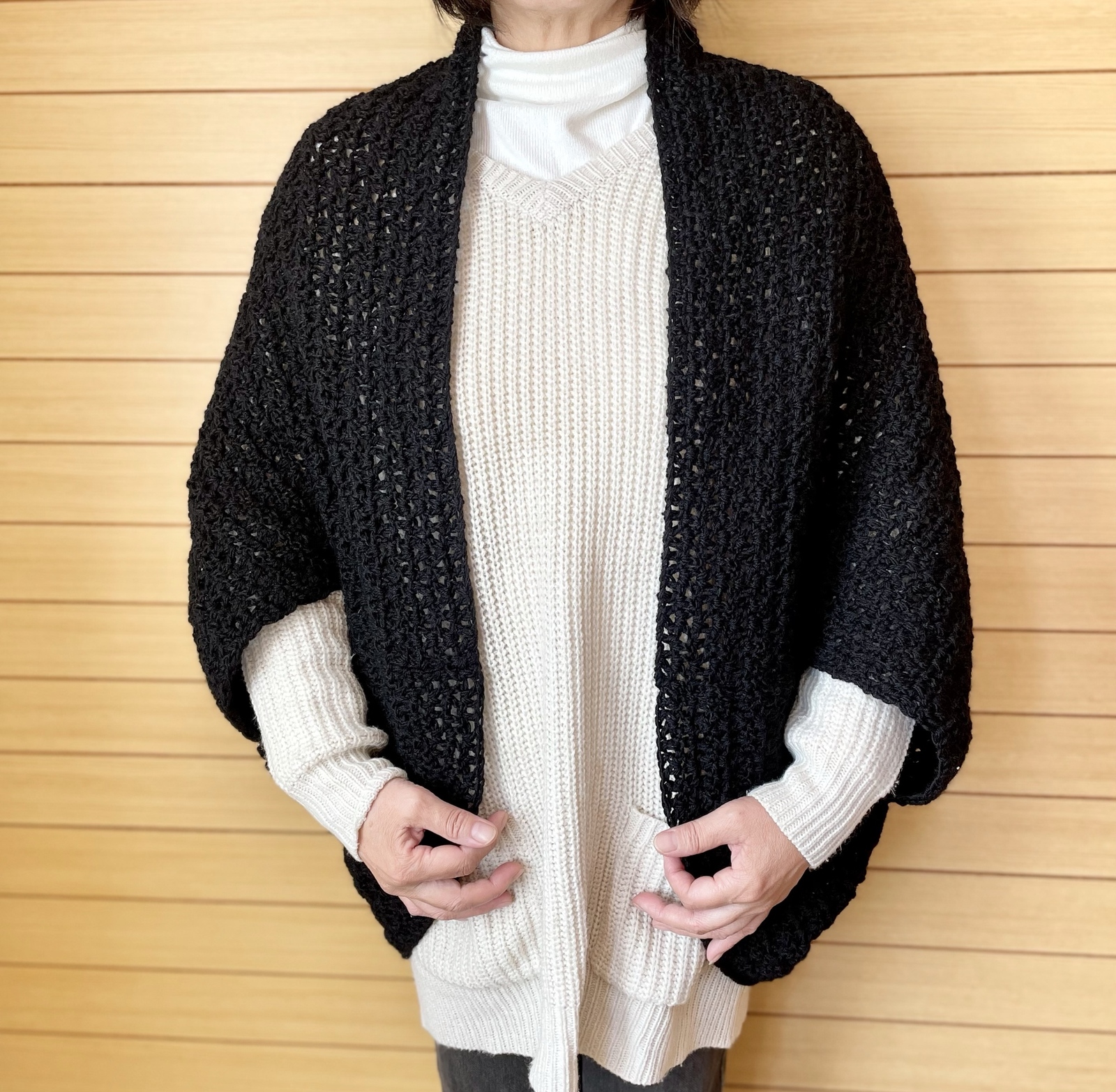 国産ウールで編んだ【モモンガカーディガン】黒 - BANAMARU'S GALLERY