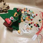 クリスマスツリー　紐通し　