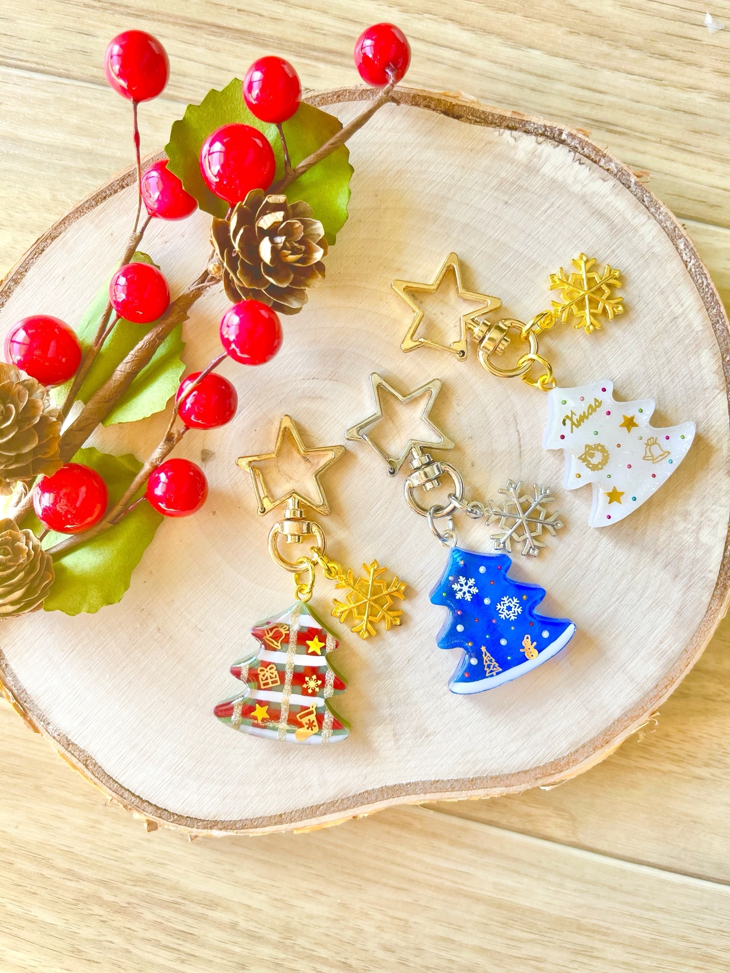 11月より販売開始ˎˊ˗小さなクリスマスツリーのキーホルダー