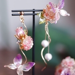【オーダー】ゆらゆら揺れる薔薇と蝶のイヤリング
