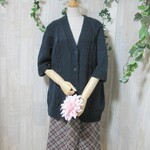 ウール100％　手編みで高品質の半袖カーディガン とても大きなサイズKS102