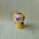 寅年のお正月飾り　トラになったぶたちゃん