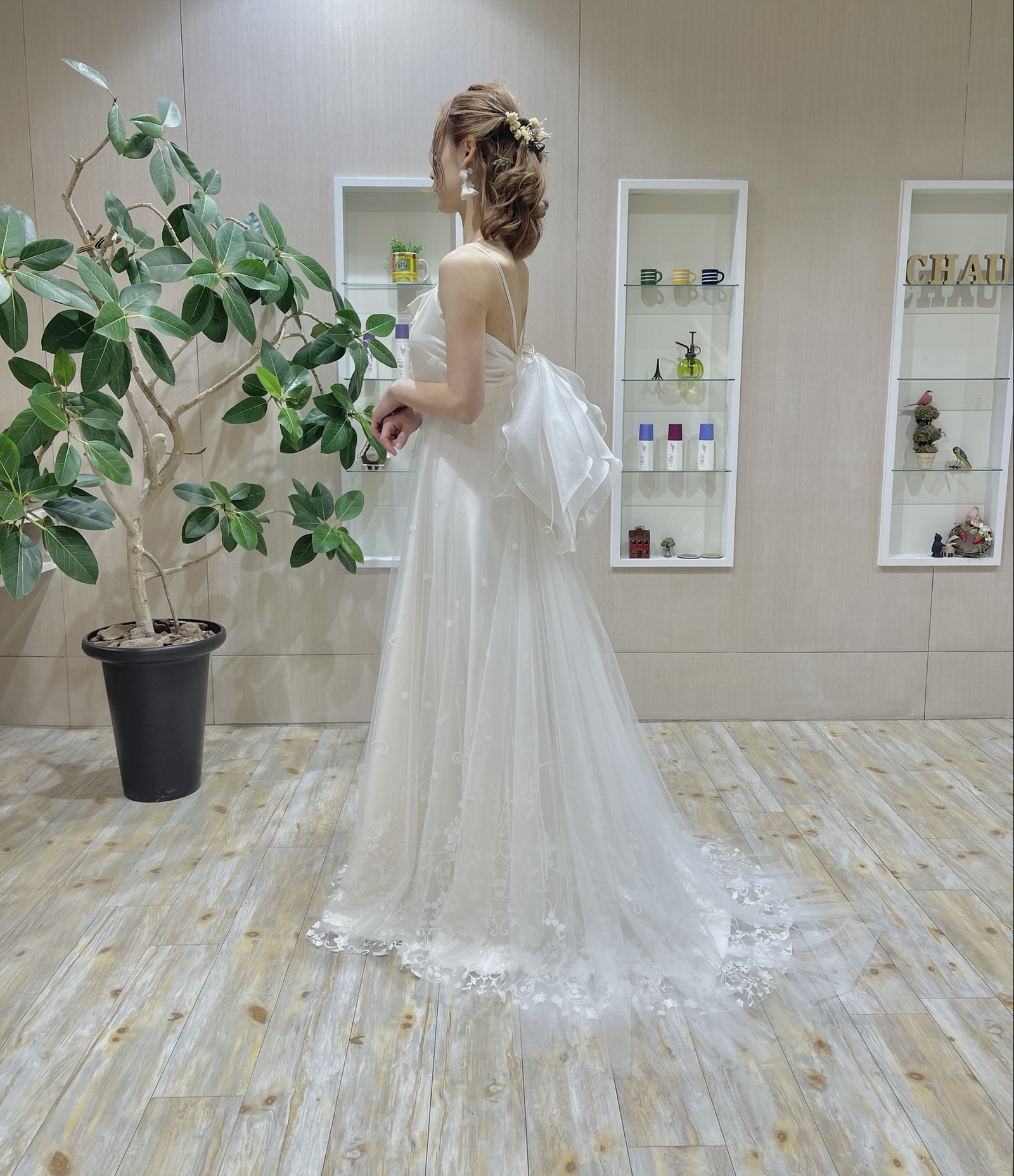 フランスアンティーク立体の花びら チュールレース ウエディング用 花かご&リース 上品花レース ウエディングドレス 取り外し襟 ソフトチュール