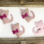 再入荷【２点セット♡】人気コーデュロイ♡猫ちゃん⭐️リボン⭐️ティアラ♡モチーフパーツ⭐️クリスマスにも♡小物やアクセサリー作りにも♡2点セット
