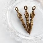 【再入荷】2個 独鈷(トッコ)/アンティークゴールド【49㎜×8㎜】 (taimetalP-350） アジアン 中華 チャイナ