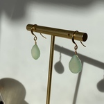 カルセドニーの一粒ピアス