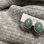 blue grey×grayファーキャッチピアス・イヤリング