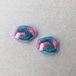 viridian×pink刺繍ピアス