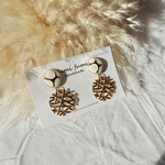 【SALE】ホワイト×あみあみチャーム　ピアス　イヤリング