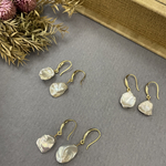 ケシパール花びらピアス