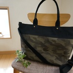 siratama7739様オーダー品・トートバッグLL・ショルダー付き☆帆布迷彩ラミネート×黒 