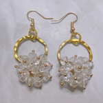 大ぶりキラキラビーズとゴールドピアス　お花のようなデザイン♡大ぶりピアス