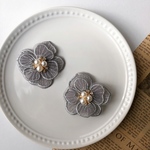 【pearl organdy flower clip】ヘアクリップ　ヘアアクセサリー　キッズヘアクリップ　フラワークリップ　ベビー　赤ちゃん　ファーストバースデー　月齢フォト
