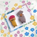 【受注制作】きのこ坊や　2個セット　妖精　イラスト　ブローチ