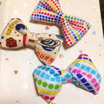 リボンにも蝶ネクタイにもかわいいPOP柄☆