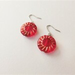 シンプル綺麗*太陽みたいなレッドコインフラワーのチェコ硝子ピアス