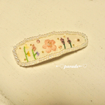 お花の展覧会刺繍パッチンピン 大