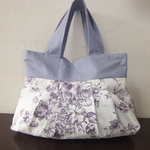 花柄三姉妹のふわ軽バック　ホワイト