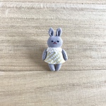 子うさぎのブローチ