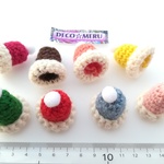 ハンドメイド　ミニニット帽子パーツ　8個