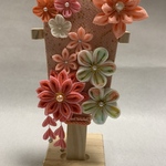 つまみ細工の羽子板　小　(ピンク)