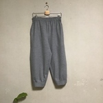 グレー　パンツ